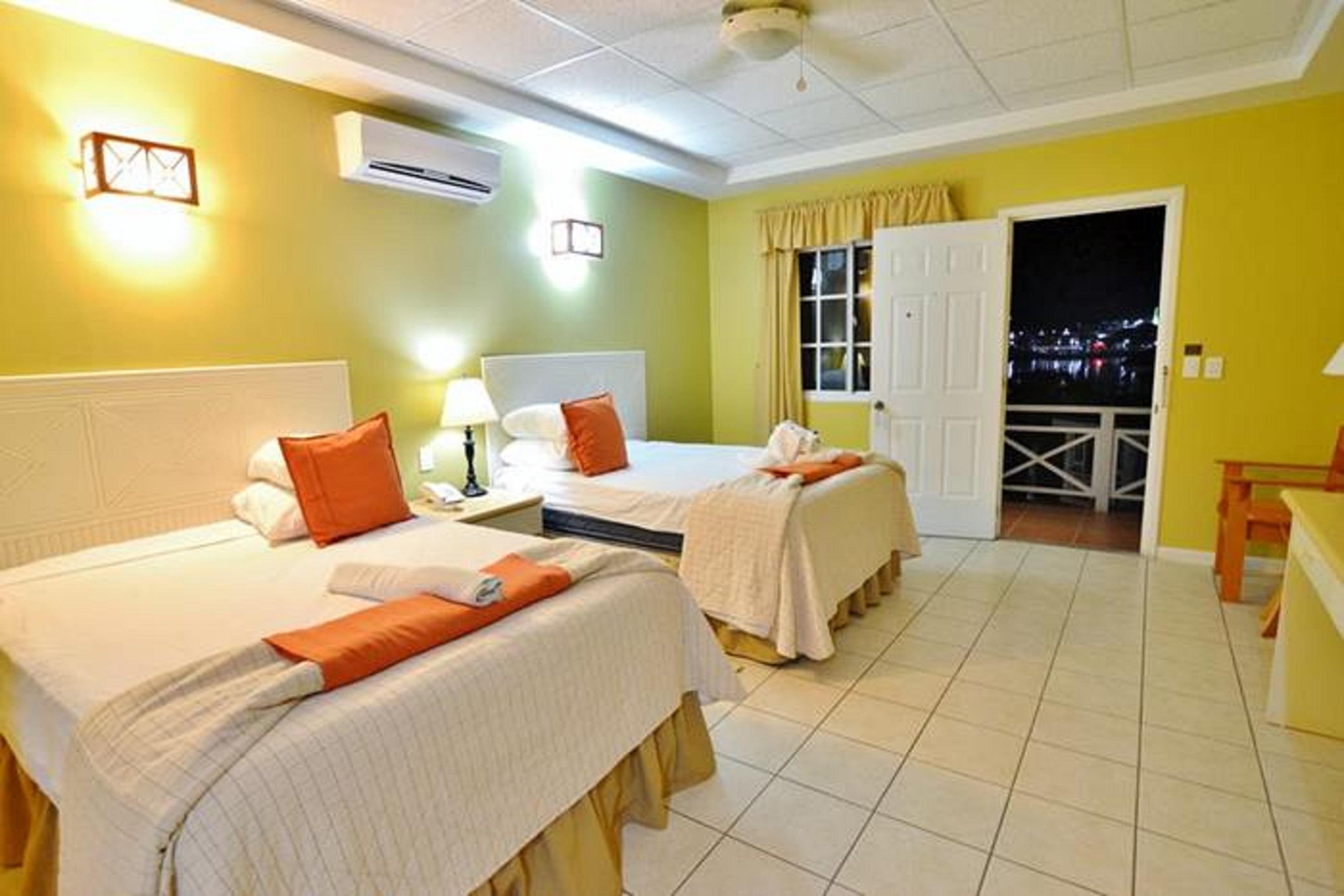 Hotel Casona Del Lago Flores Extérieur photo