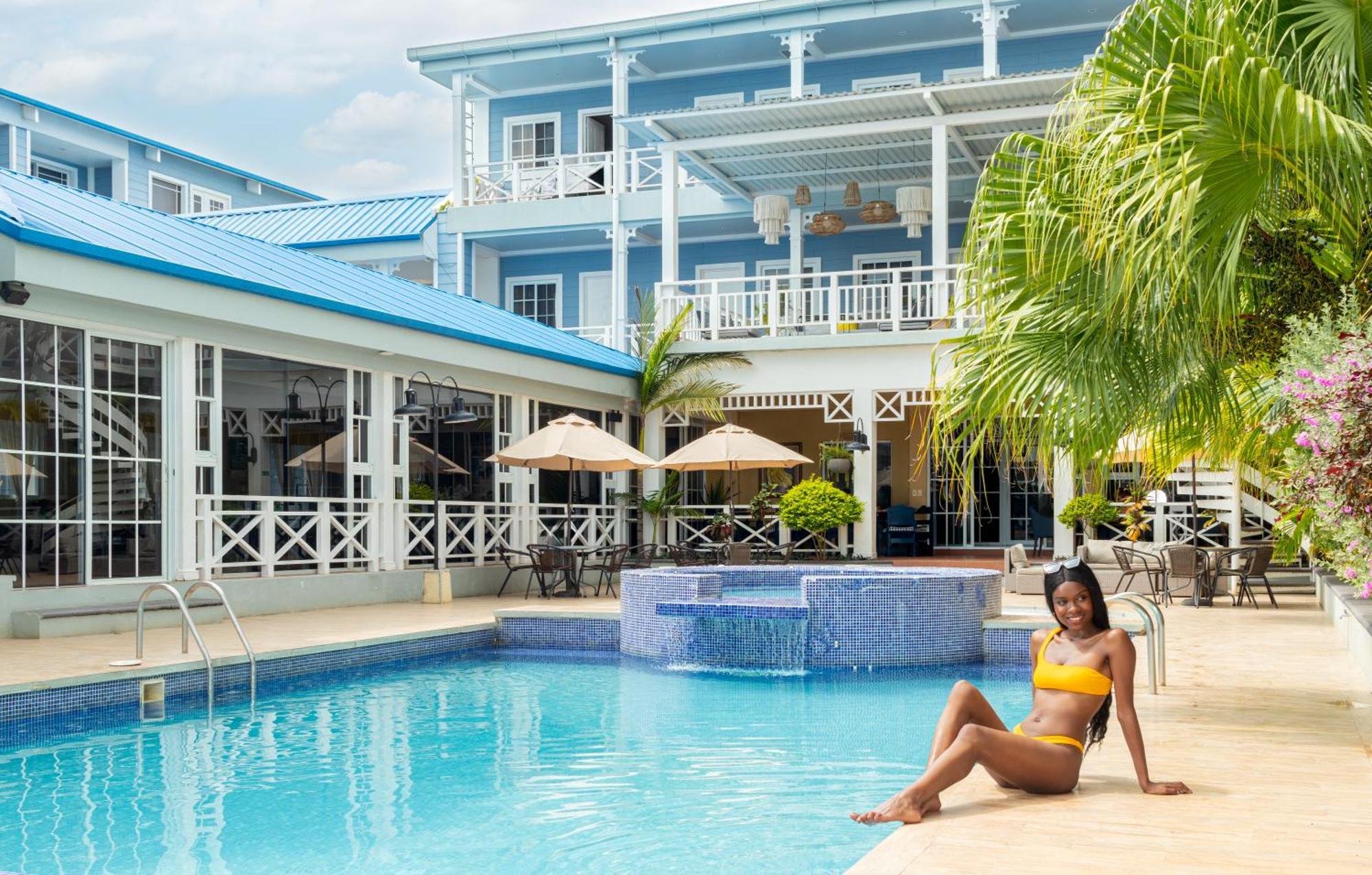 Hotel Casona Del Lago Flores Extérieur photo